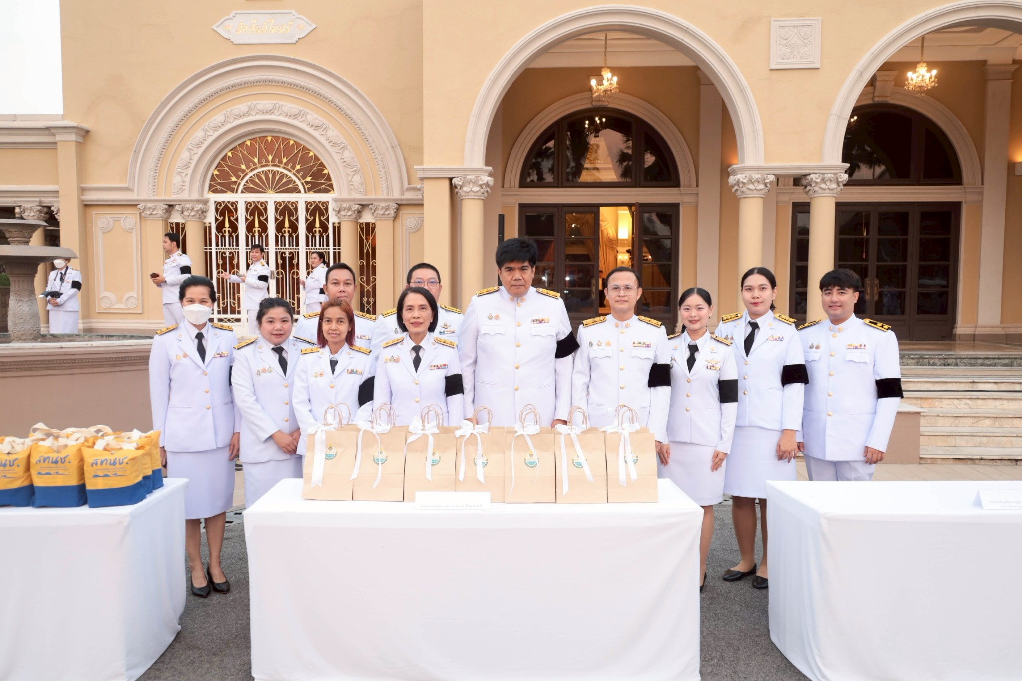 สคทช. ร่วมพิธีบำเพ็ญกุศลและแสดงความอาลัยในวาระครบ 100 วัน (สตมวาร) แห่งการสวรรคตสมเด็จพระนางเจ้าสิริกิติ์ พระบรมราชินีนาถ พระบรมราชชนนีพันปีหลวง