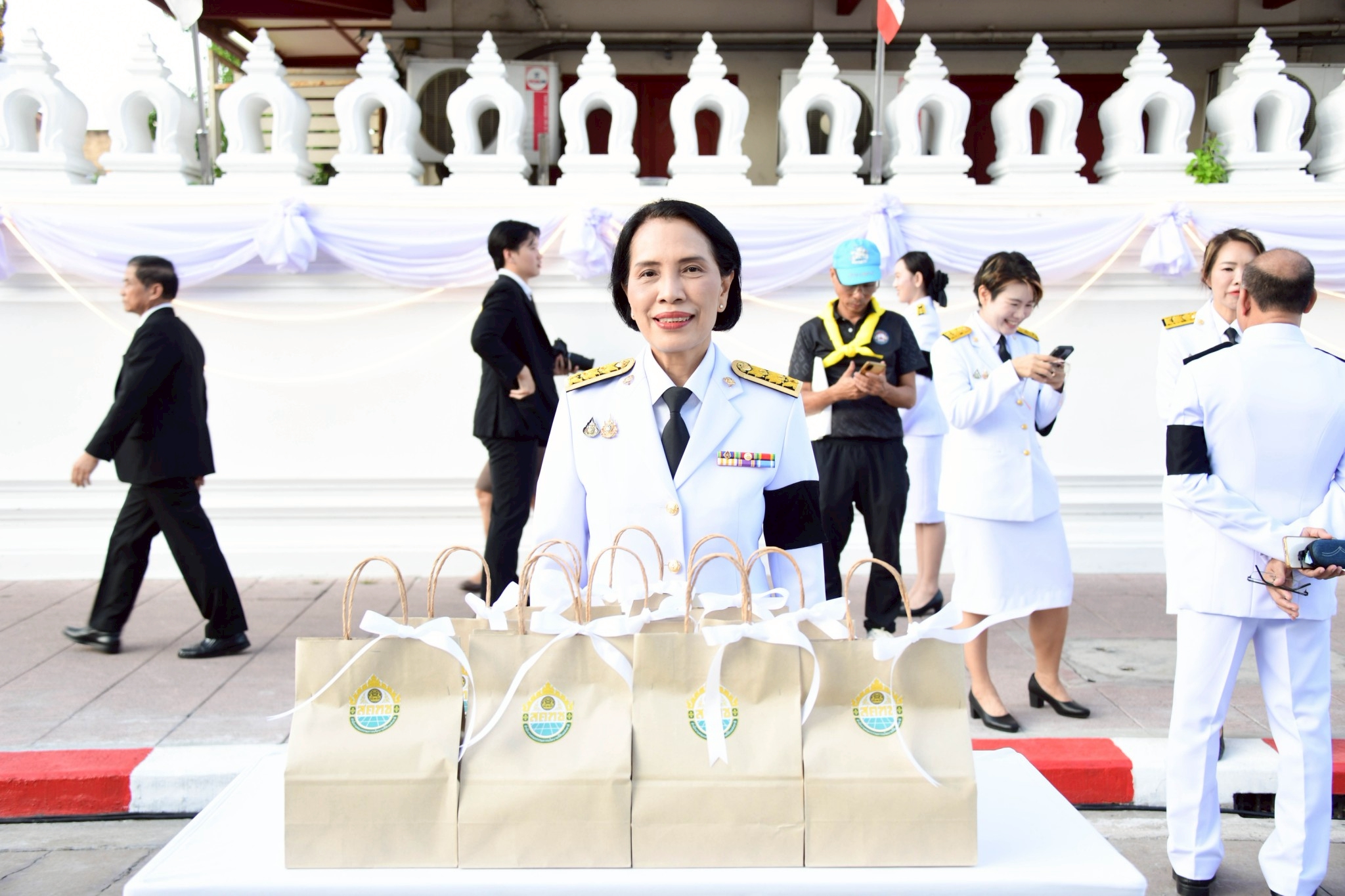สคทช. ร่วมพิธีสวดพระพุทธมนต์ และทำบุญตักบาตรถวายพระราชกุศล เฉลิมพระเกียรติสมเด็จพระนางเจ้ารำไพพรรณี พระบรมราชินี ในรัชกาลที่ 7 ในวาระครบ 100 ปี